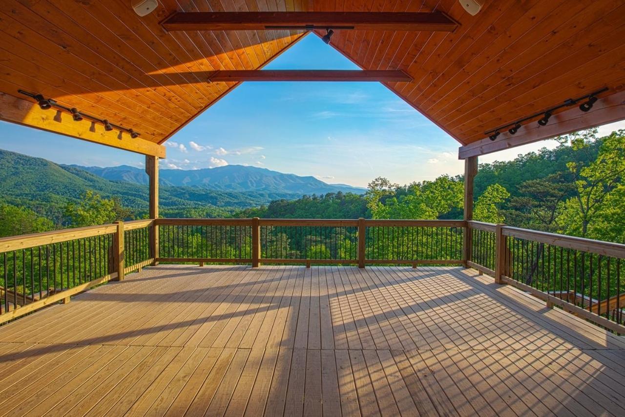 Gatlinburg Mansion Cabin Pittman Center Exterior photo