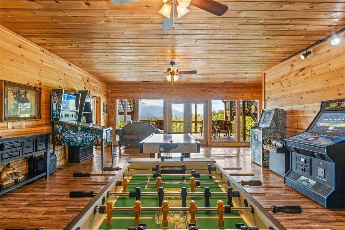 Gatlinburg Mansion Cabin Pittman Center Exterior photo