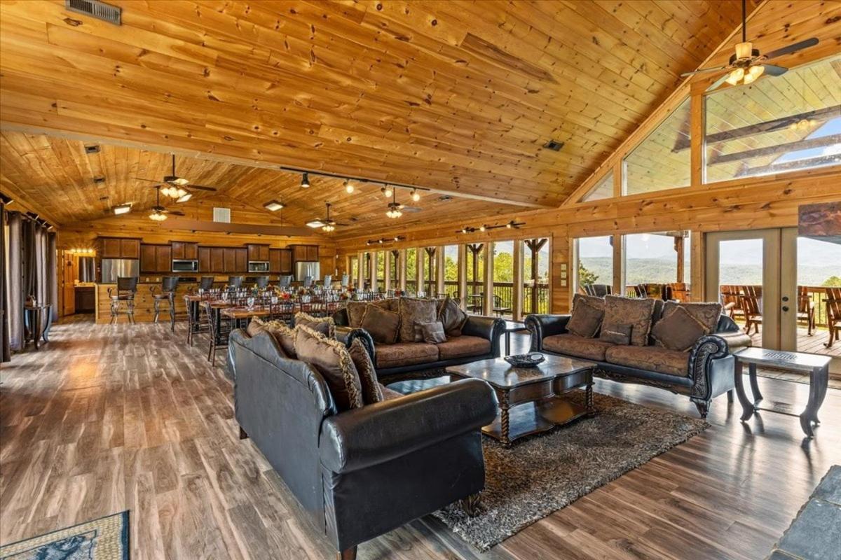 Gatlinburg Mansion Cabin Pittman Center Exterior photo