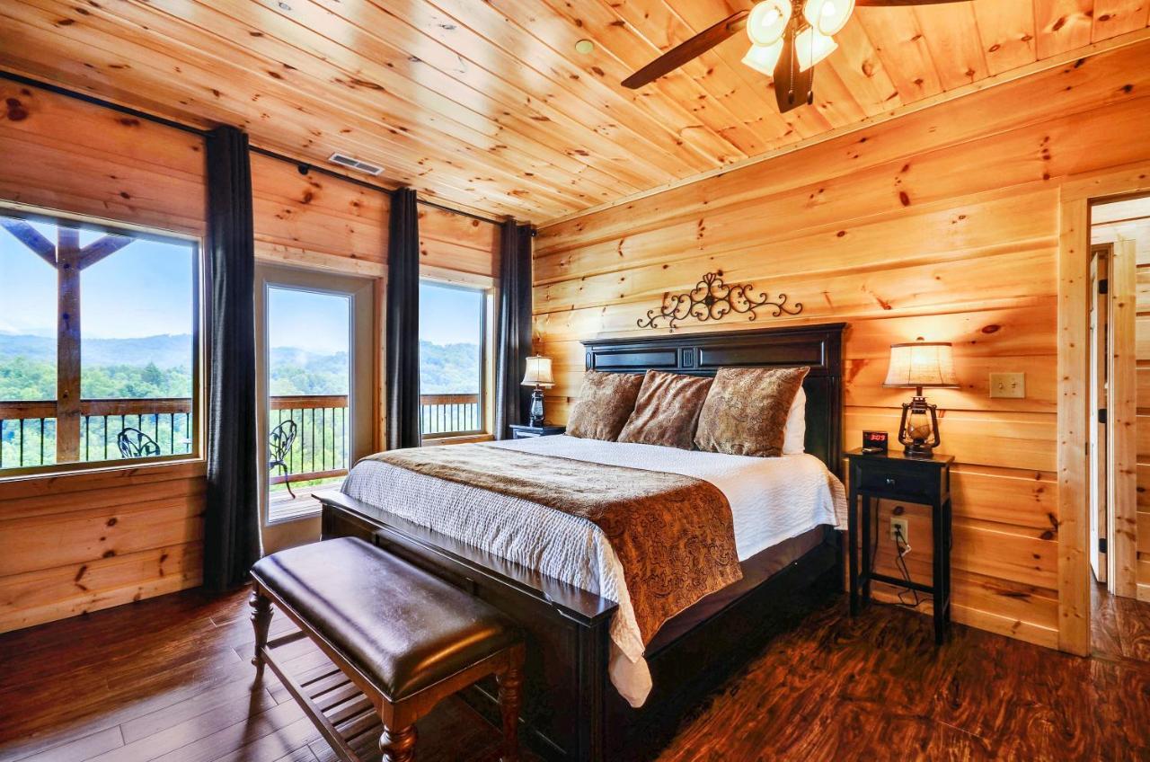 Gatlinburg Mansion Cabin Pittman Center Exterior photo