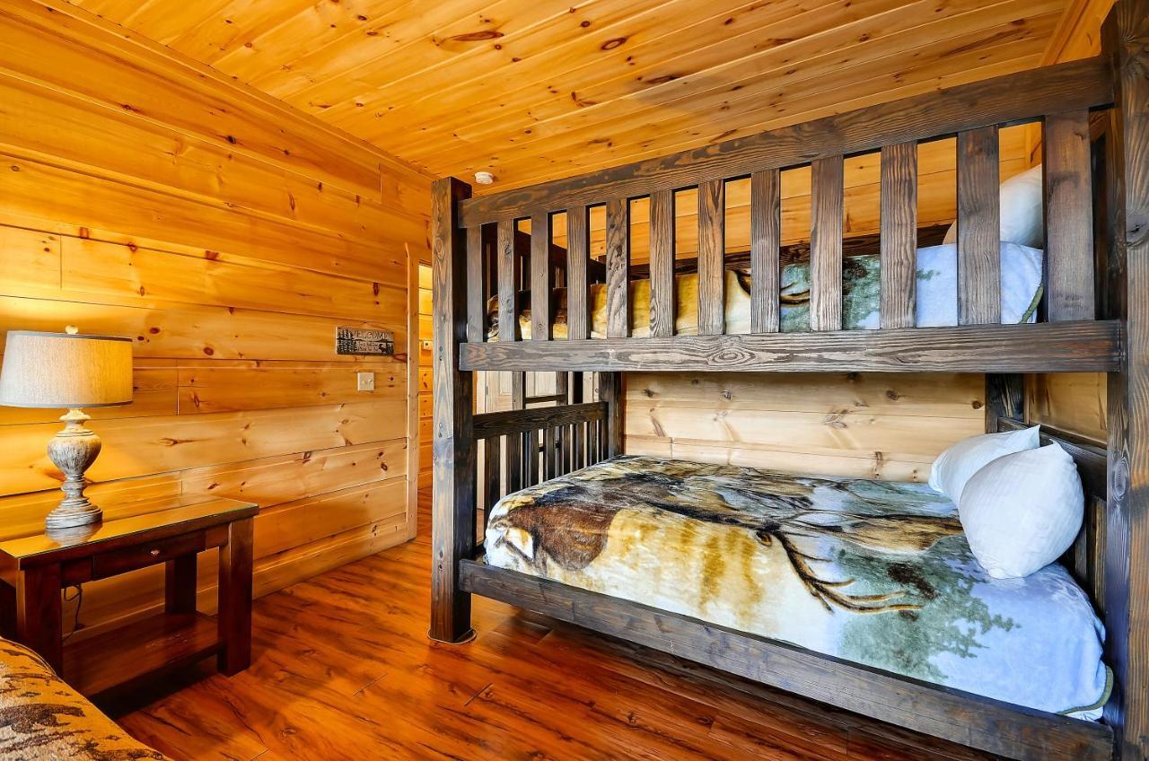 Gatlinburg Mansion Cabin Pittman Center Exterior photo