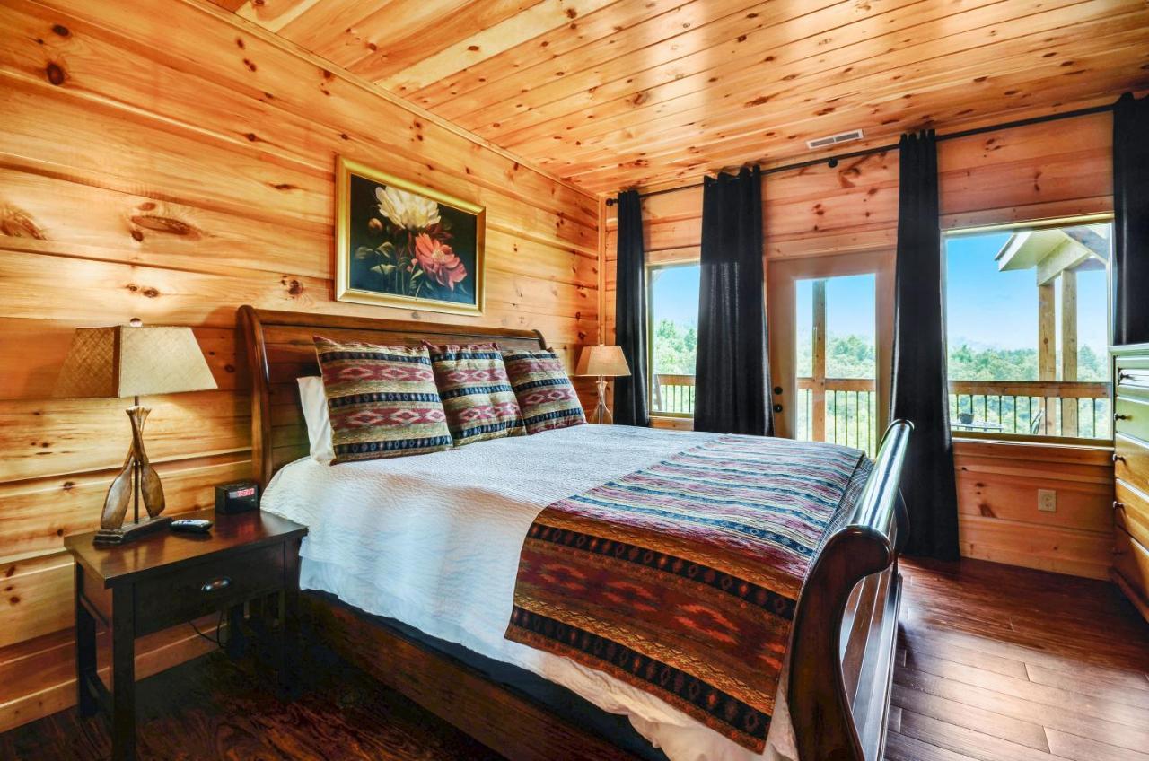 Gatlinburg Mansion Cabin Pittman Center Exterior photo
